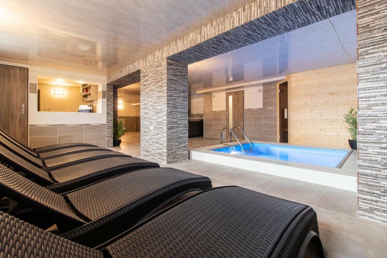 Restaurace penzion Pod Šumárníkem Tvarozna Lhota Exterior foto